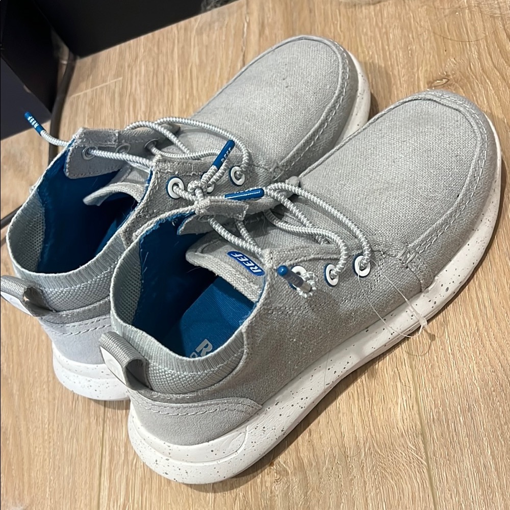 🆕 Reef Cushion Sneakers